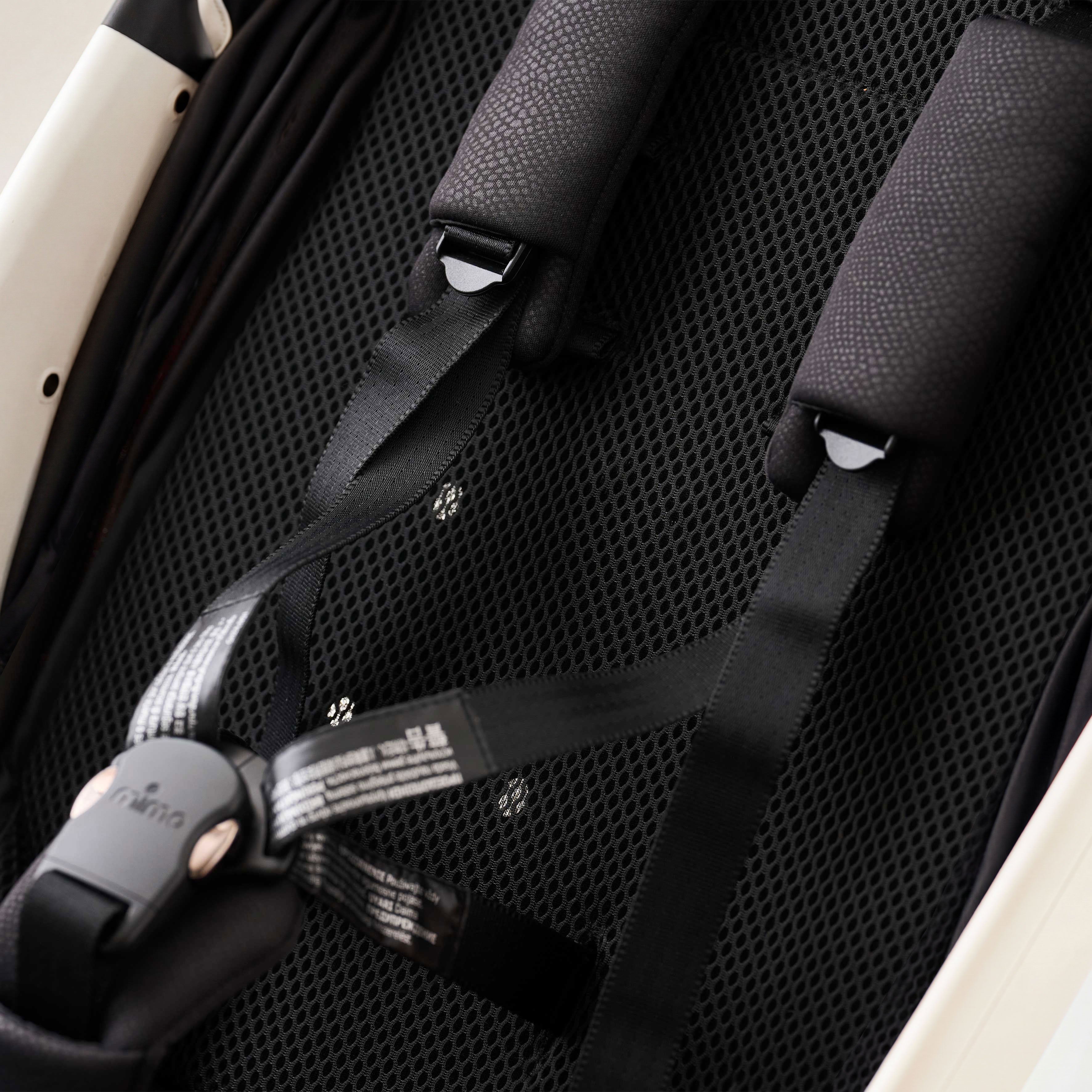 close up of summer pad detail on miro compact stroller in white 