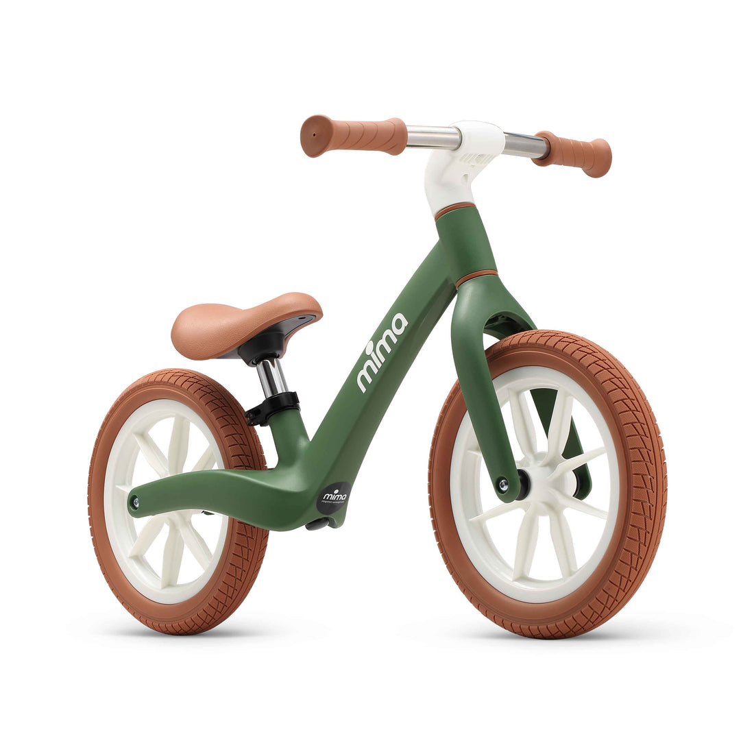 mima zoom lite balance bike in green featuring low seat, side profile 